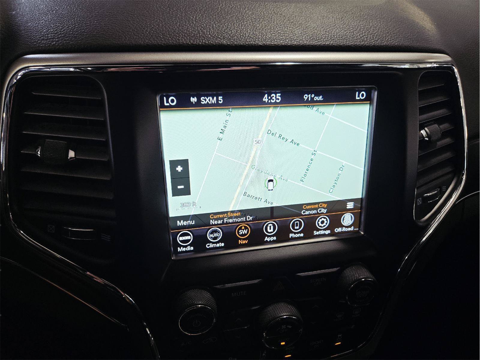 Used 2018 Jeep Grand Cherokee Limited AWD/4WD image 31