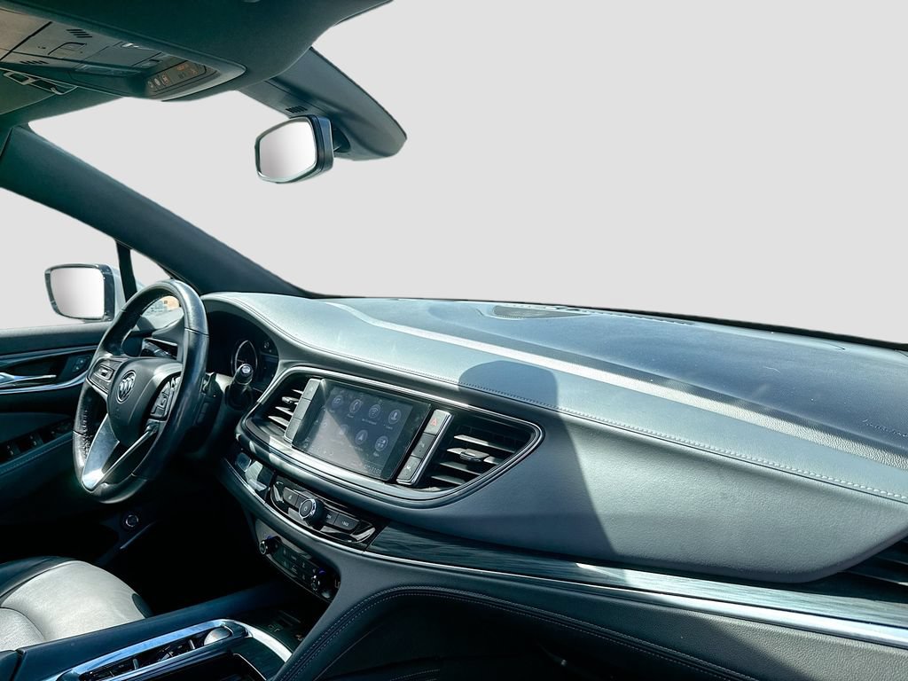 Used 2023 Buick Enclave Essence FWD image 22