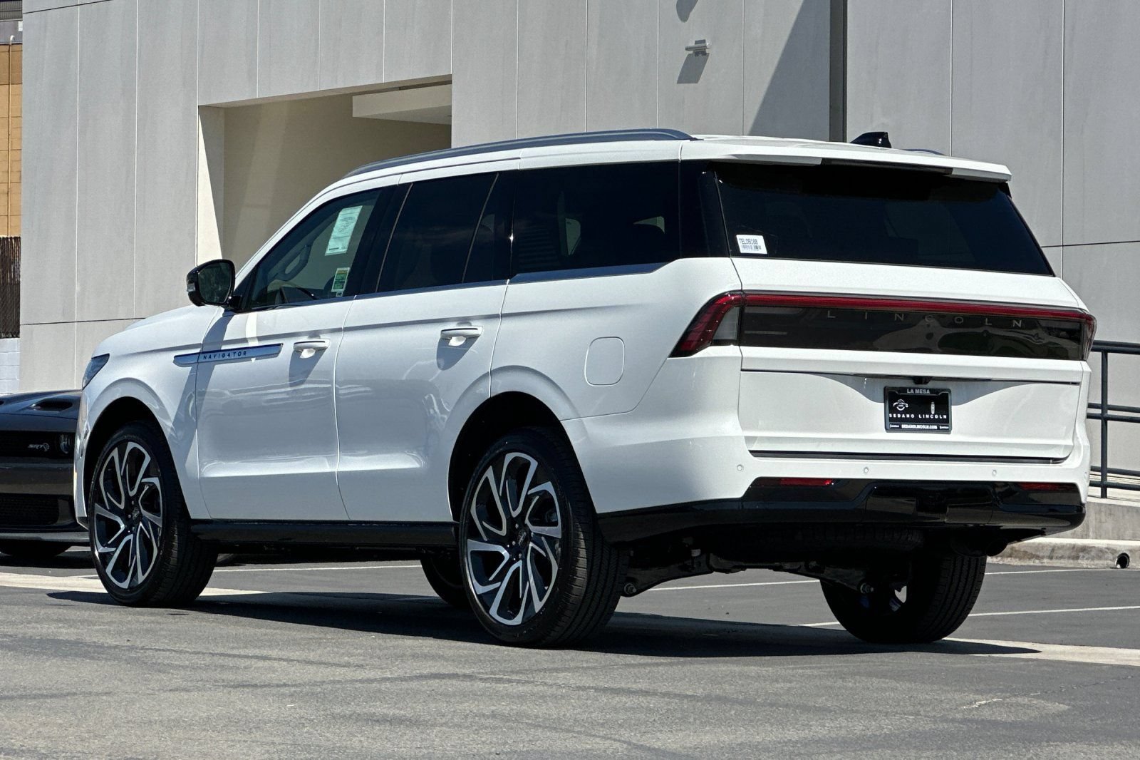 New 2026 Lincoln Navigator Reserve AWD/4WD image 5