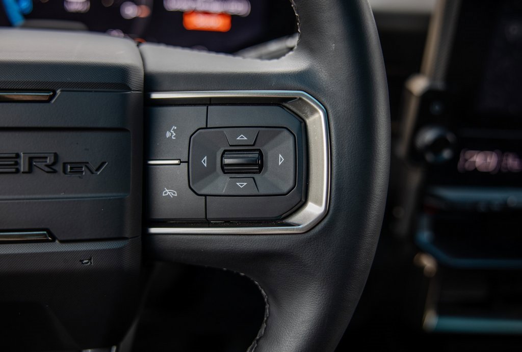 Used 2024 GMC Hummer EV 3X w/ LPO, Illumination Package image 7