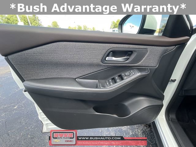 Used 2022 Nissan Rogue SV image 23