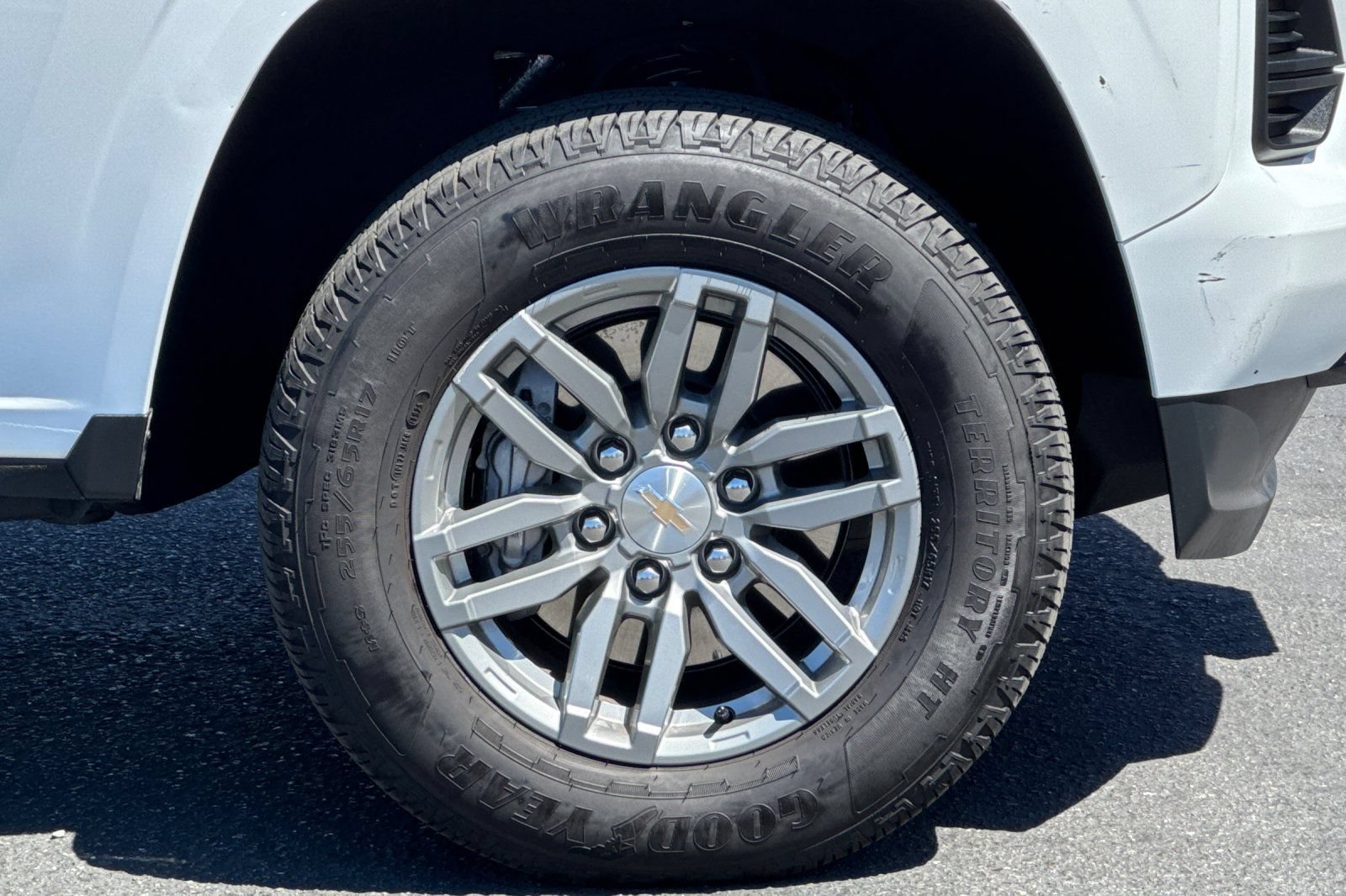 Used 2026 Chevrolet Colorado LT RWD image 40
