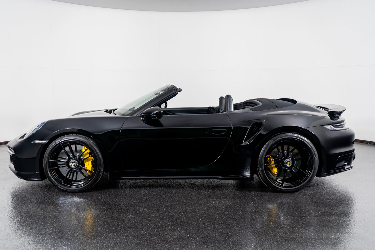 Used 2021 Porsche 911 Turbo S image 12