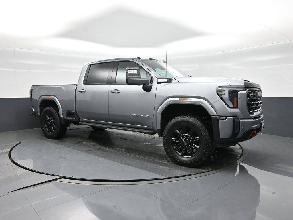 Used 2024 GMC Sierra 2500 AT4 w/ Technology Package AWD/4WD image 11