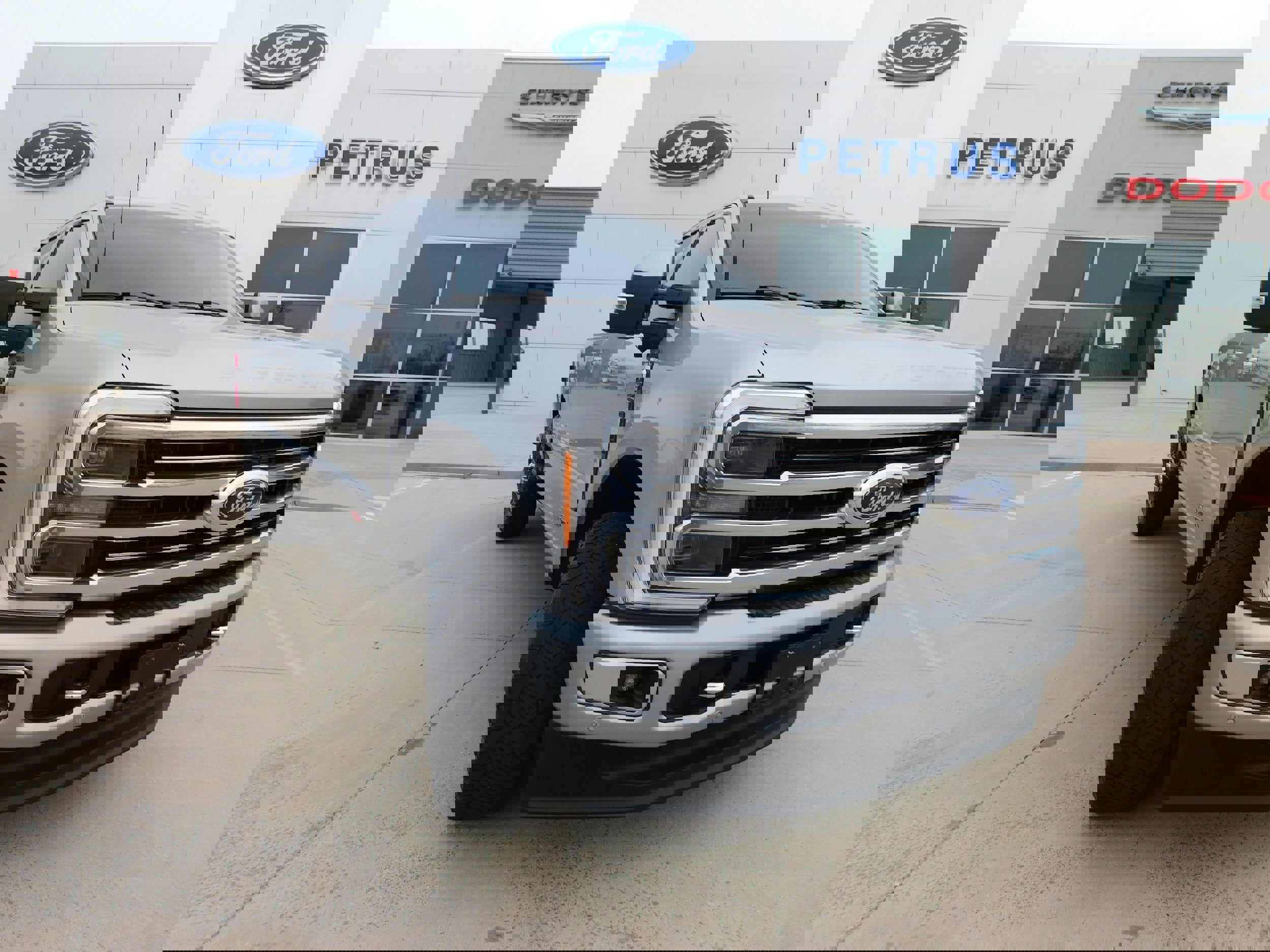 Used 2023 Ford F250 Limited w/ FX4 Off-Road Package image 1
