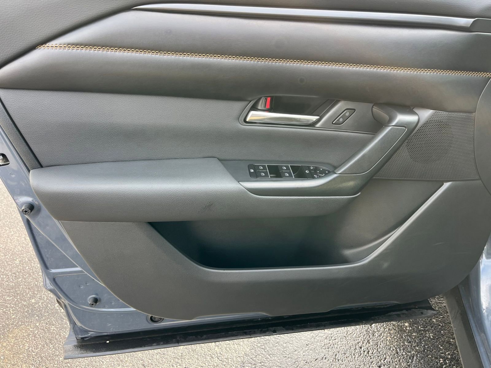 Used 2025 MAZDA CX-50 AWD 2.5 S w/ Premium Plus Pkg image 18