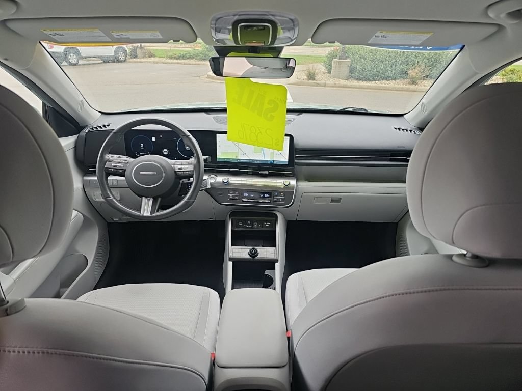 Certified 2024 Hyundai Kona SEL w/ Convenience Package AWD/4WD image 31