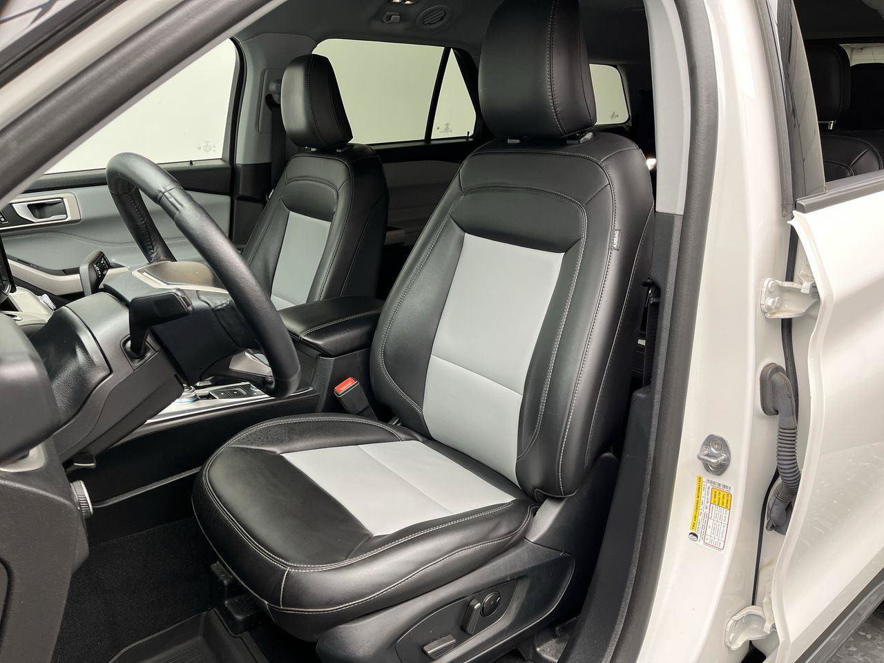 Certified 2023 Ford Explorer XLT w/ Equipment Group 202A AWD/4WD image 11