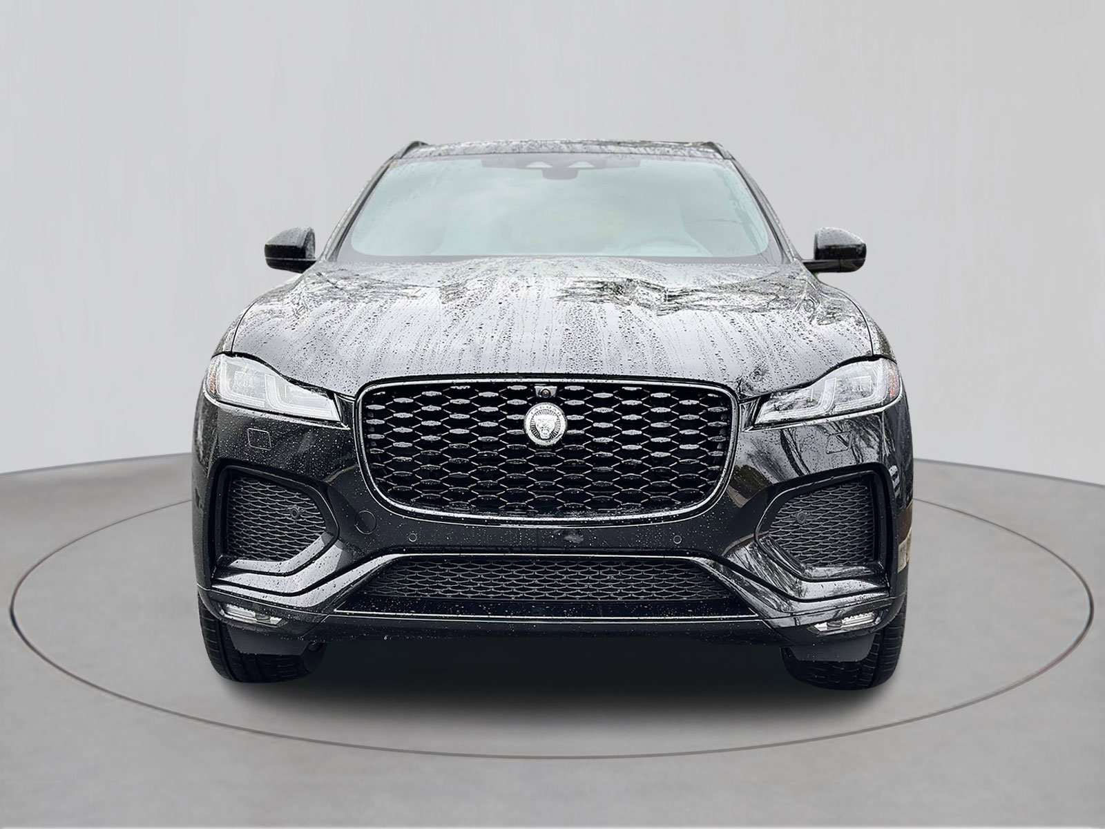 New 2026 Jaguar F-PACE R-Dynamic S image 2