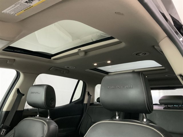 Used 2018 GMC Acadia Denali w/ Technology Package image 24