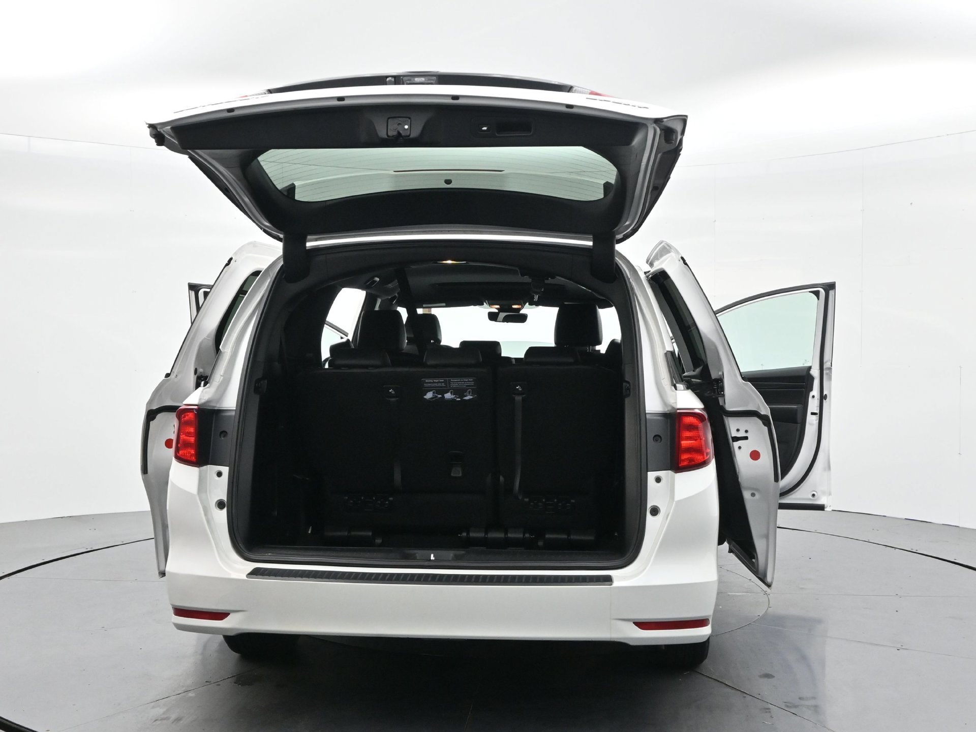 Used 2024 Honda Odyssey Sport image 42