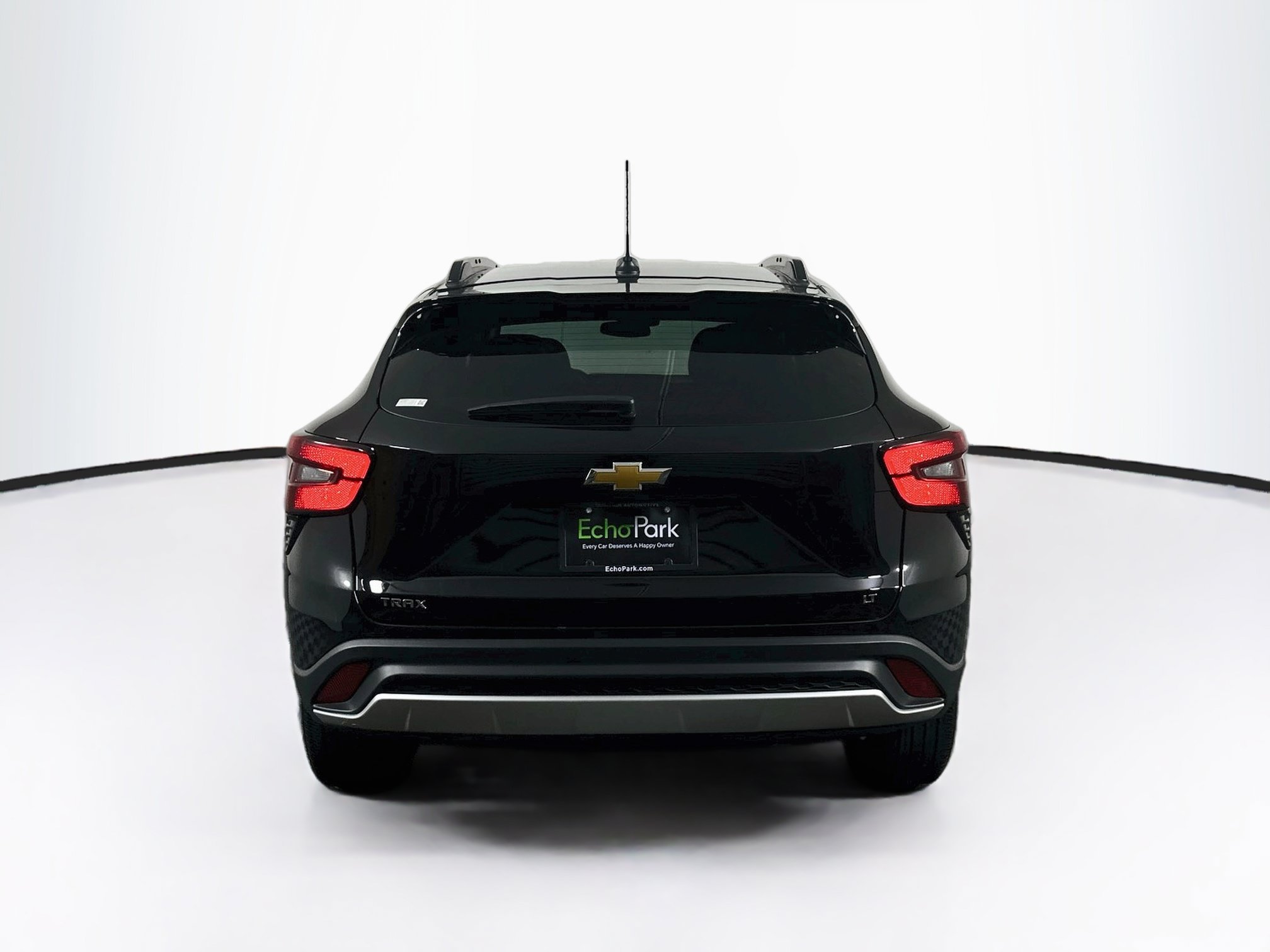 Used 2026 Chevrolet Trax LT FWD image 7