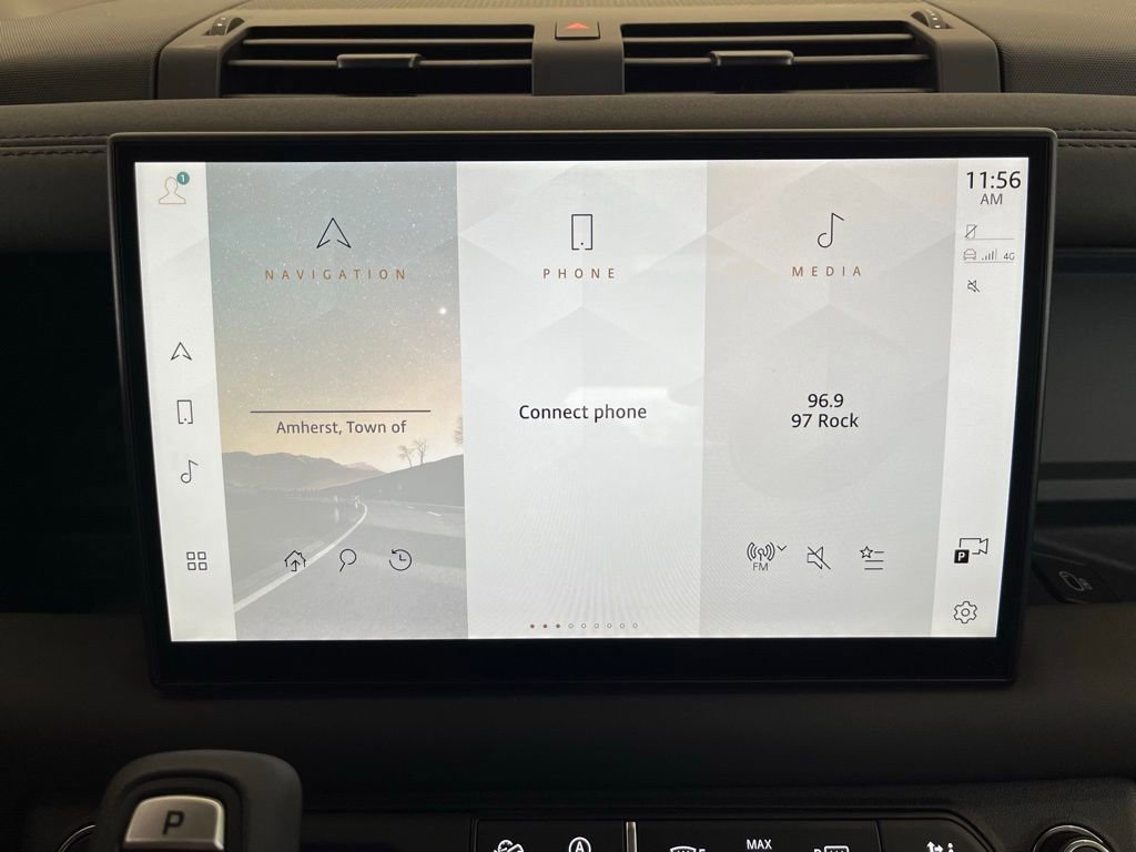 Used 2025 Land Rover Defender 110 X-Dynamic SE image 40