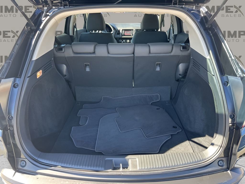 Used 2022 Honda HR-V LX image 24