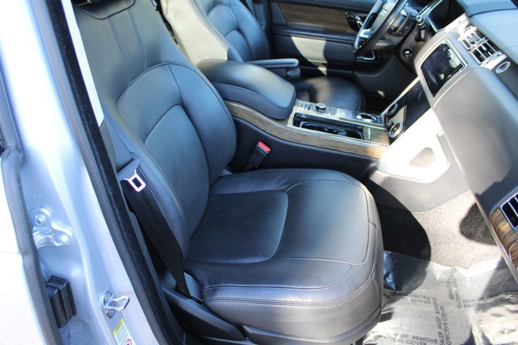 Used 2019 Land Rover Range Rover Supercharged image 13