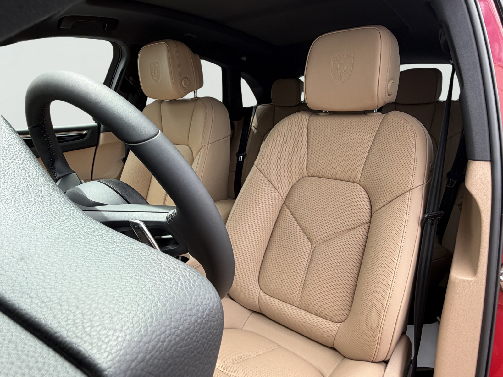 New 2026 Porsche Macan AWD/4WD image 5
