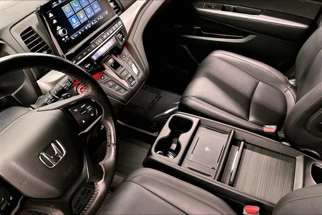 Used 2025 Honda Odyssey Sport-L image 17