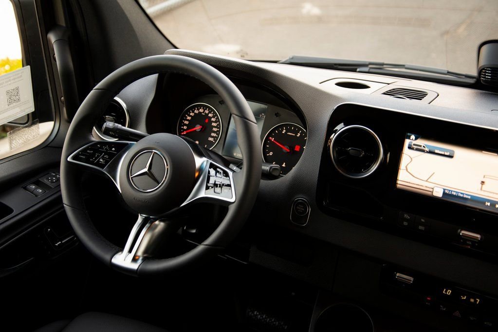 New 2025 Mercedes-Benz Sprinter 2500 image 18