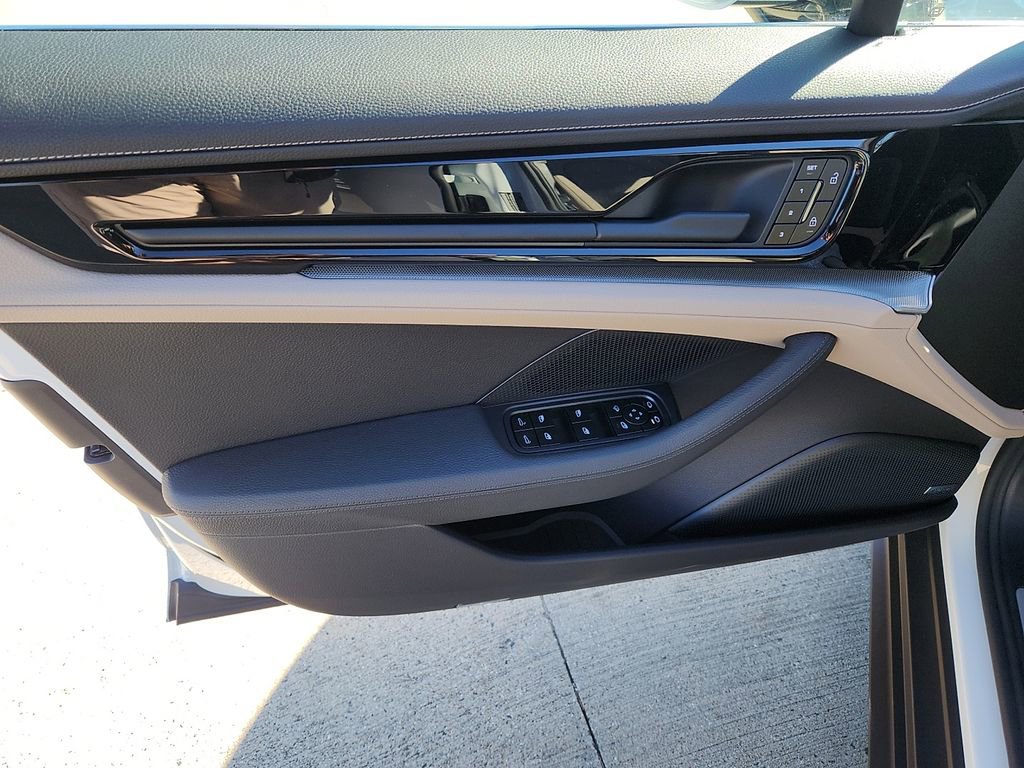 New 2026 Porsche Panamera 4 image 11