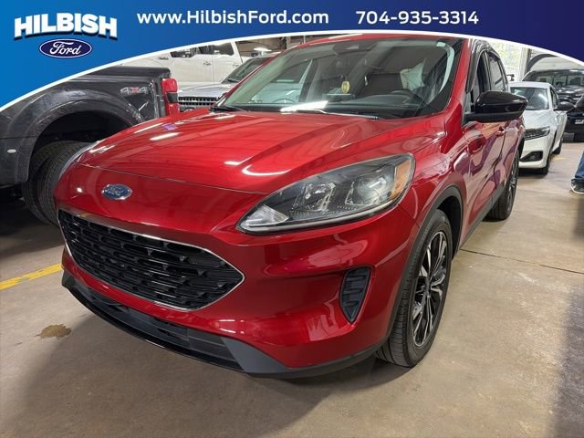 Used 2021 Ford Escape SE w/ SE Sport Appearance Package image 1