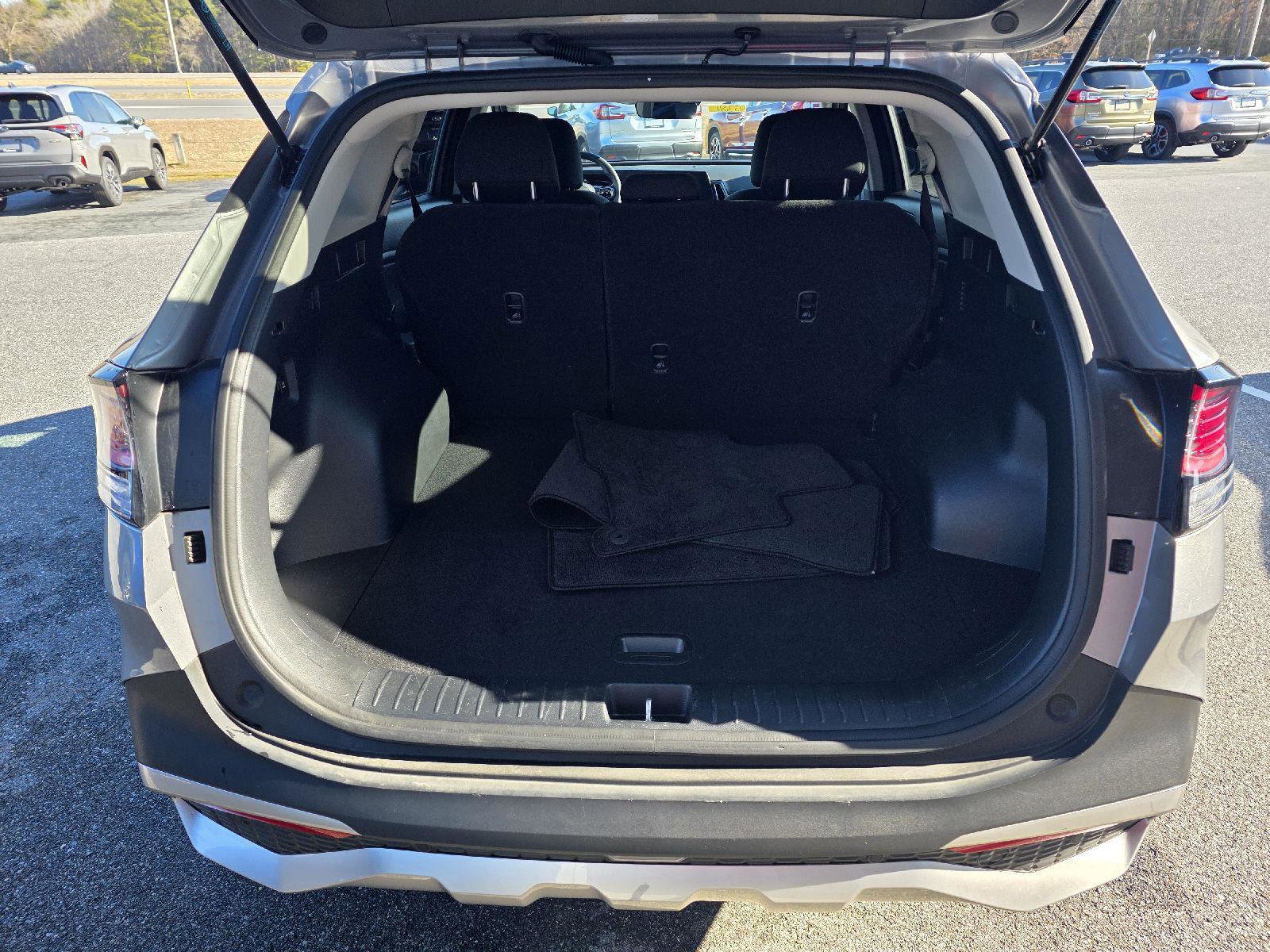 Used 2024 Kia Sportage LX image 14