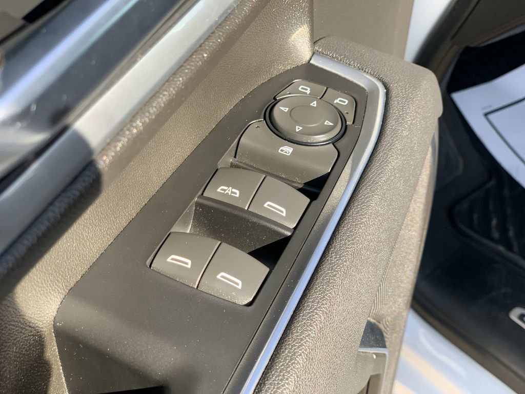 Certified 2025 Chevrolet Silverado 2500 LT w/ Convenience Package image 22