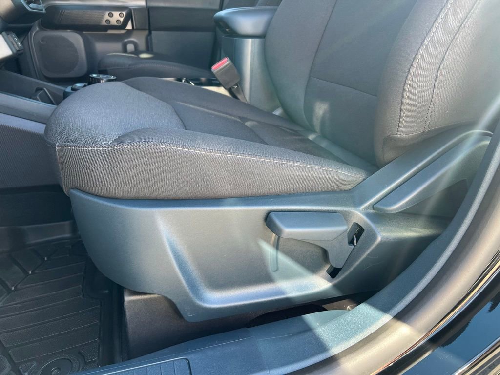 Used 2025 Ford Maverick XL image 14