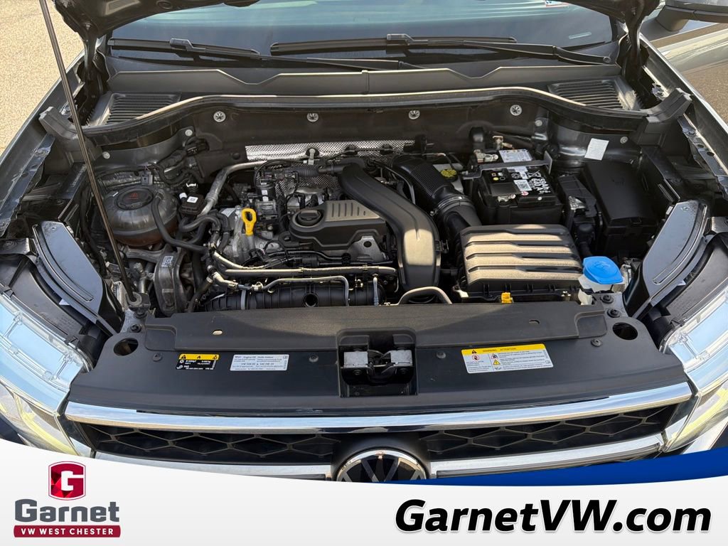Certified 2024 Volkswagen Taos SEL image 23
