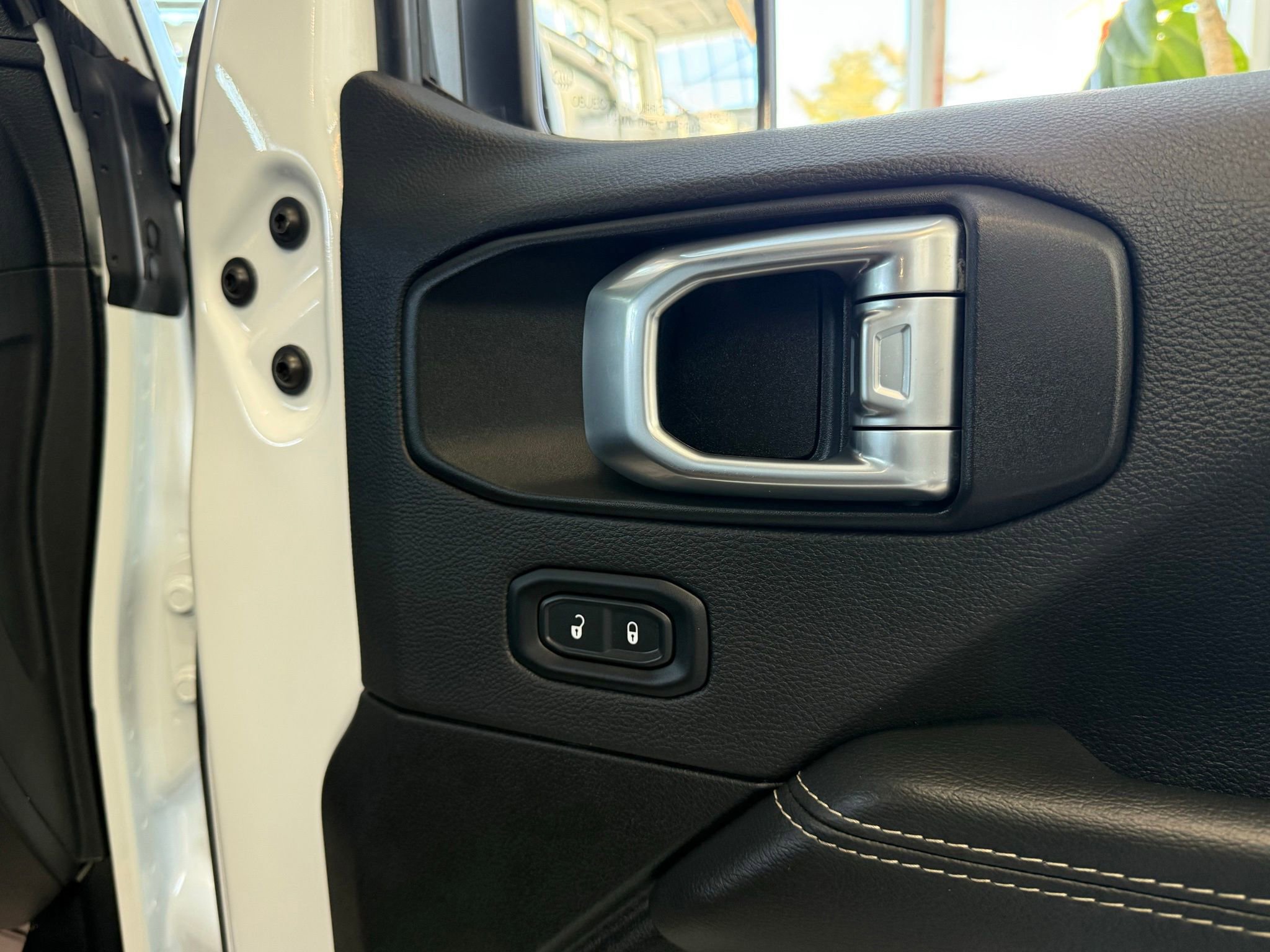 Used 2022 Jeep Wrangler Unlimited Sahara w/ Cold Weather Group image 20