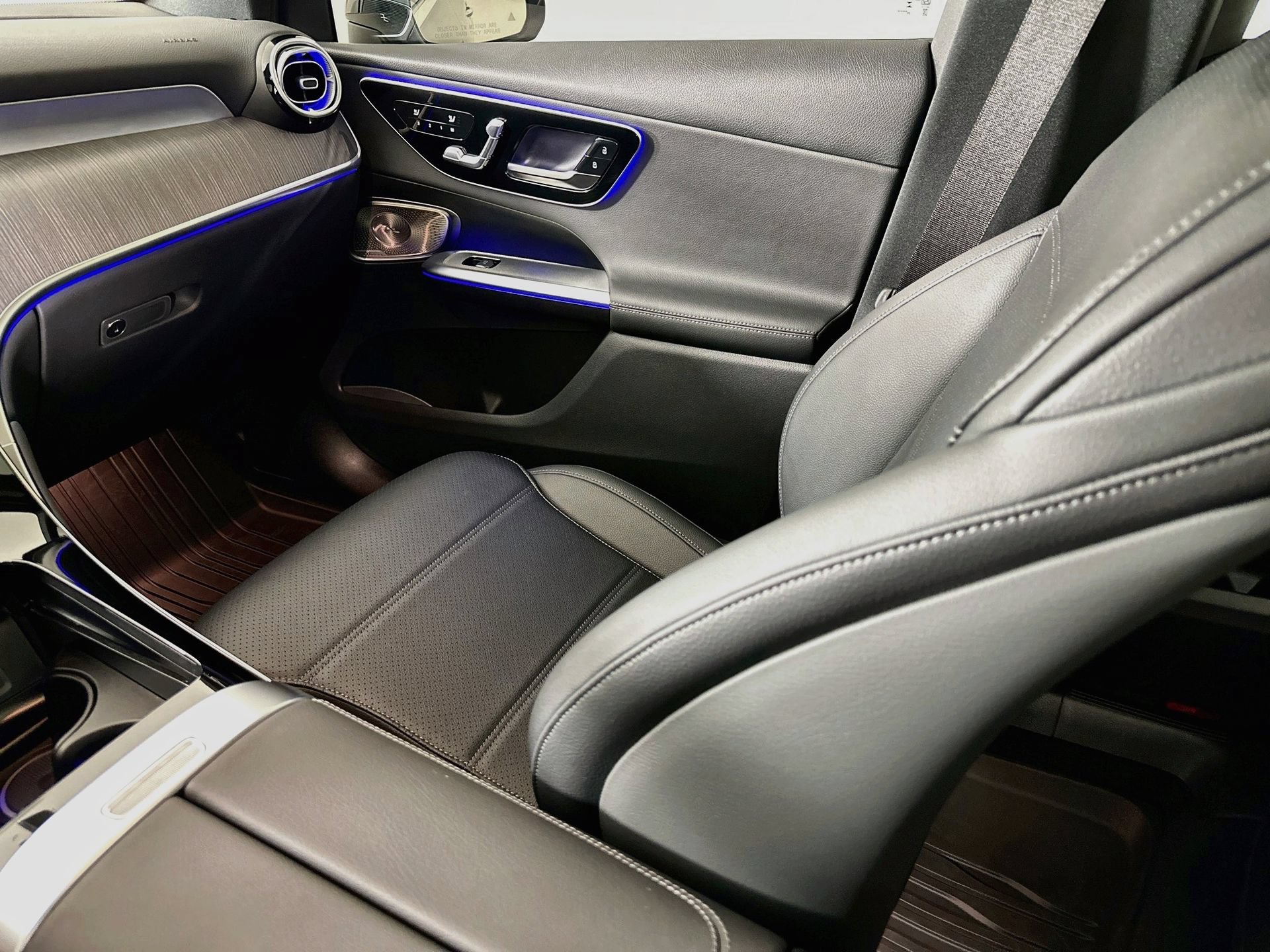 Certified 2026 Mercedes-Benz GLC 300 4MATIC image 26