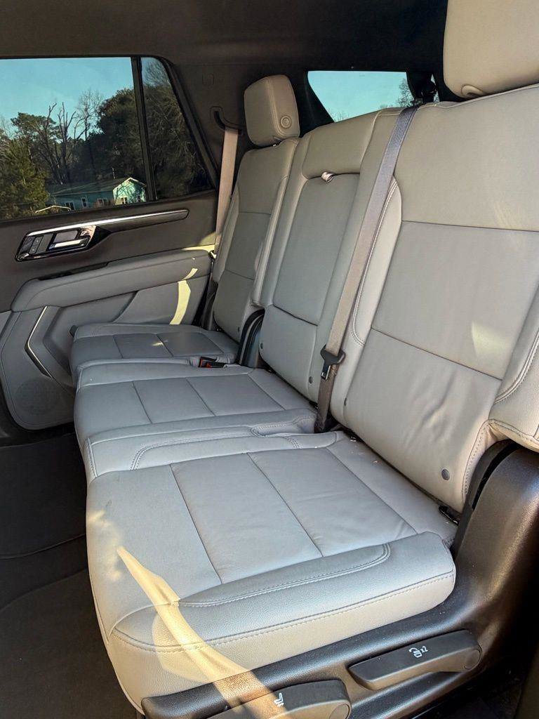 Used 2025 Chevrolet Tahoe LT image 11