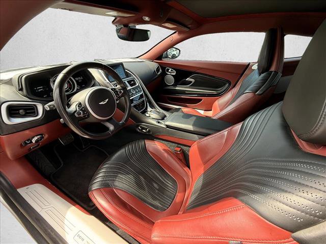 Used 2018 Aston Martin DB11 V12 RWD image 12