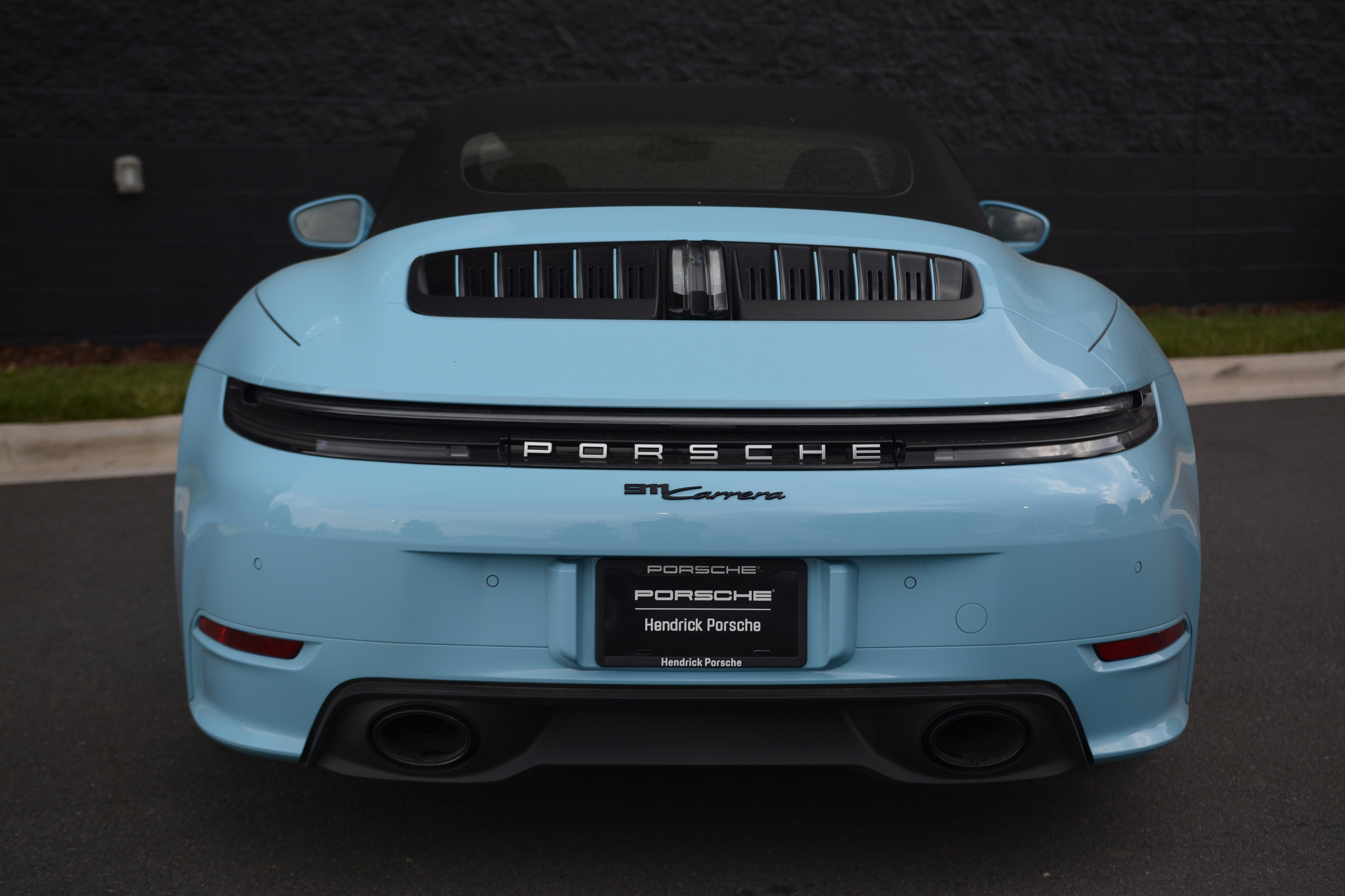 Certified 2025 Porsche 911 Carrera RWD image 6