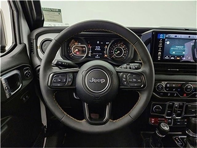 Used 2024 Jeep Wrangler Willys image 12