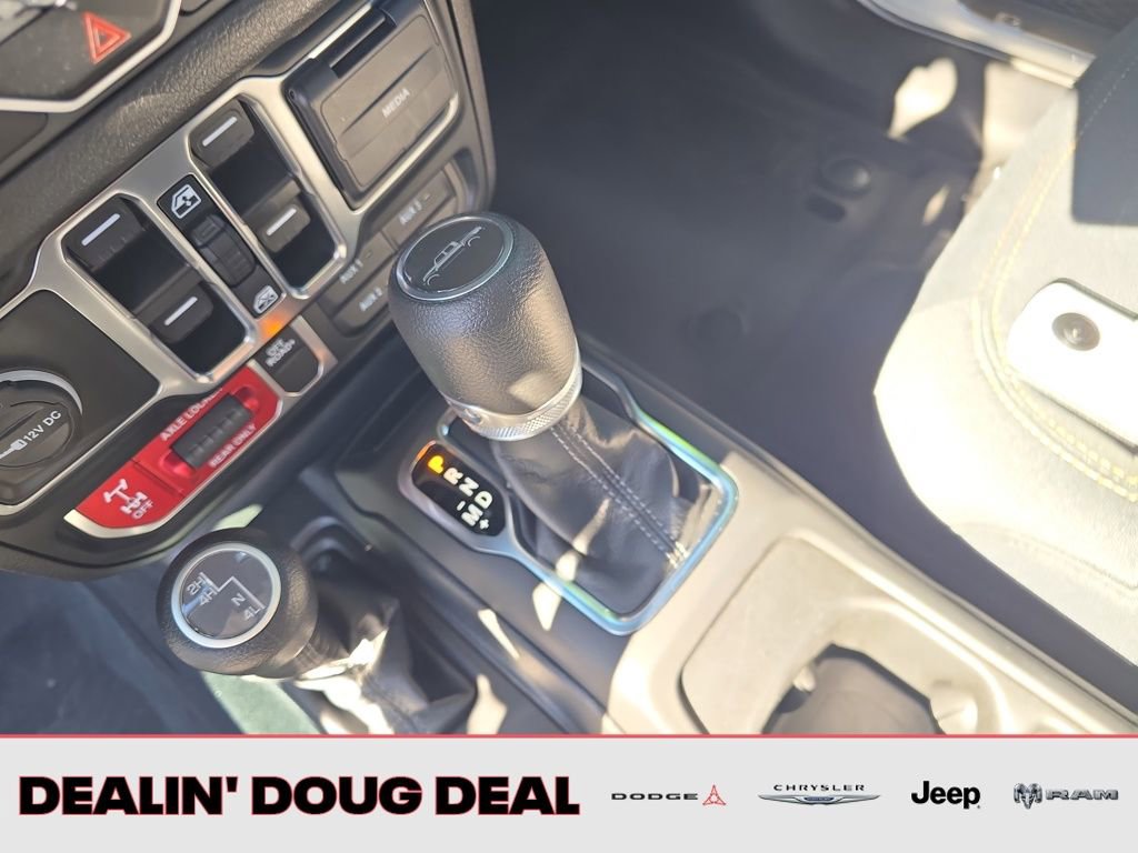 Used 2024 Jeep Gladiator Sport image 25