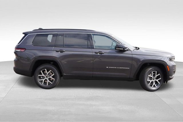New 2025 Jeep Grand Cherokee L Limited w/ Luxury Tech Group II image 2