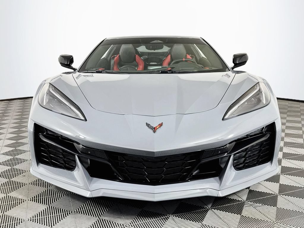 Used 2025 Chevrolet Corvette Z06 w/ Stealth Interior Trim Package RWD image 3