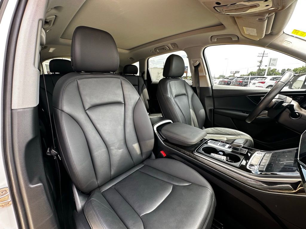 Used 2022 Audi Q7 3.0T Premium w/ Convenience Package AWD/4WD image 29