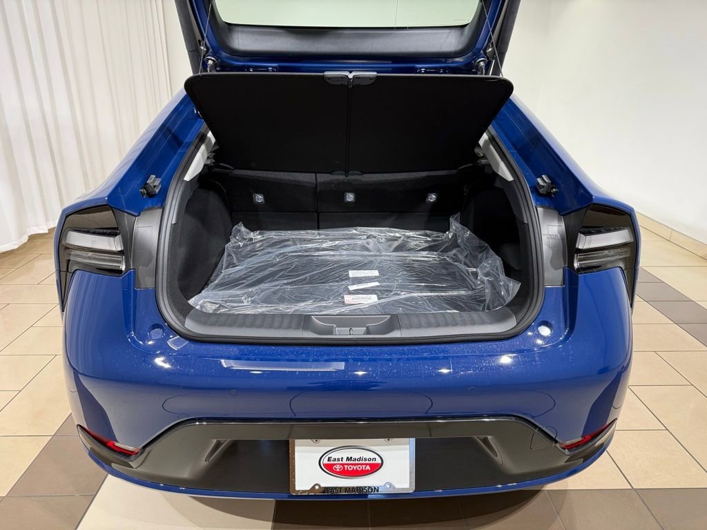 New 2026 Toyota Prius Plug-In Hybrid FWD image 11
