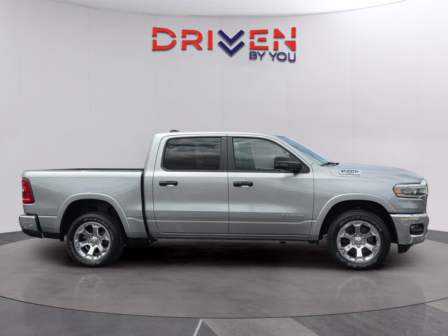 Used 2025 RAM 1500 Big Horn AWD/4WD image 6