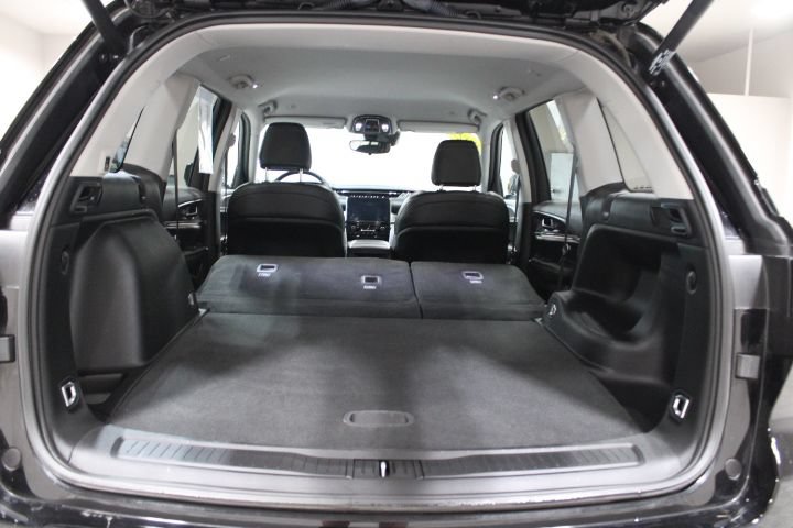Used 2023 Jeep Grand Cherokee Limited AWD/4WD image 13
