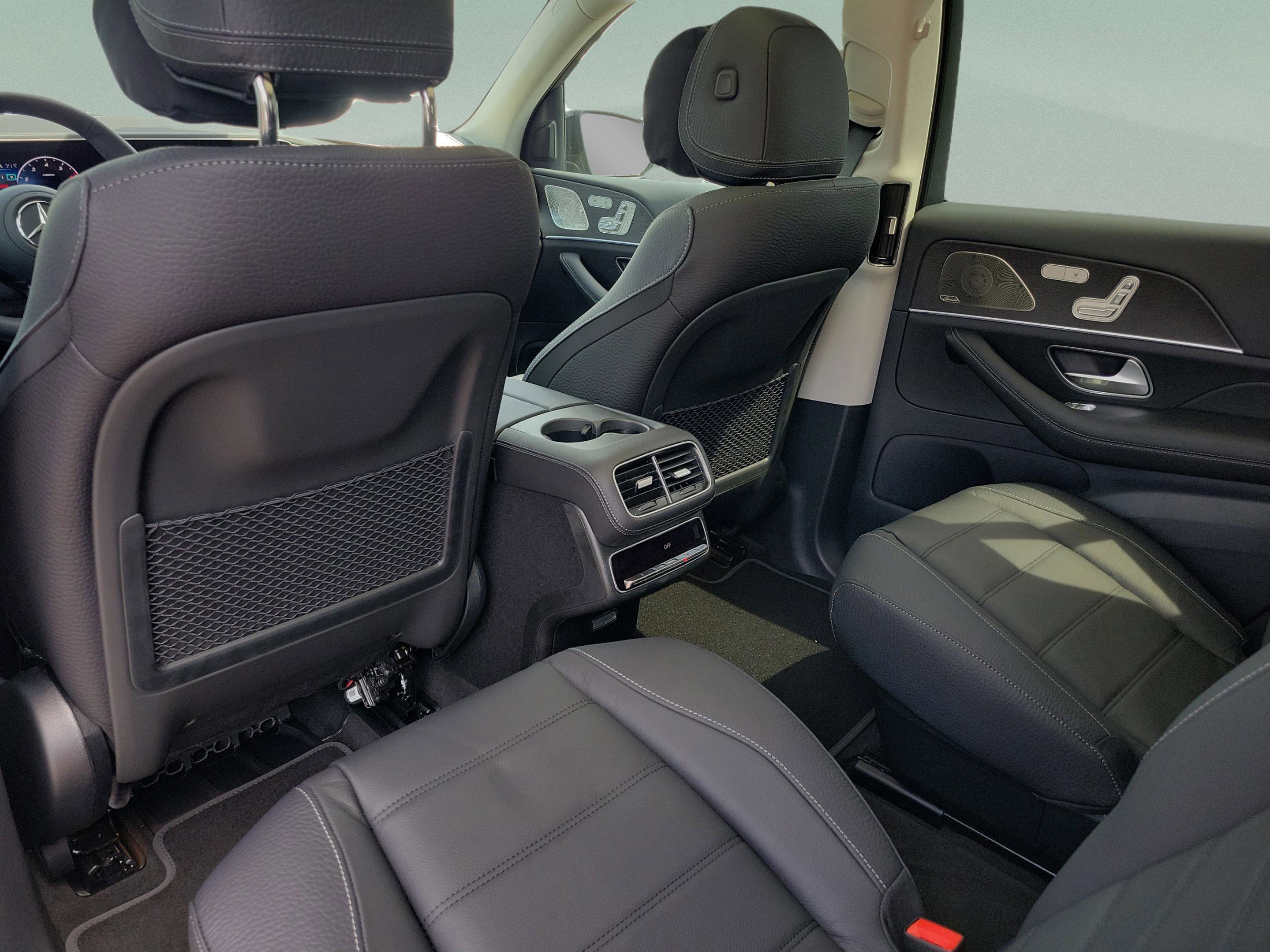 New 2026 Mercedes-Benz GLS 450 4MATIC image 11