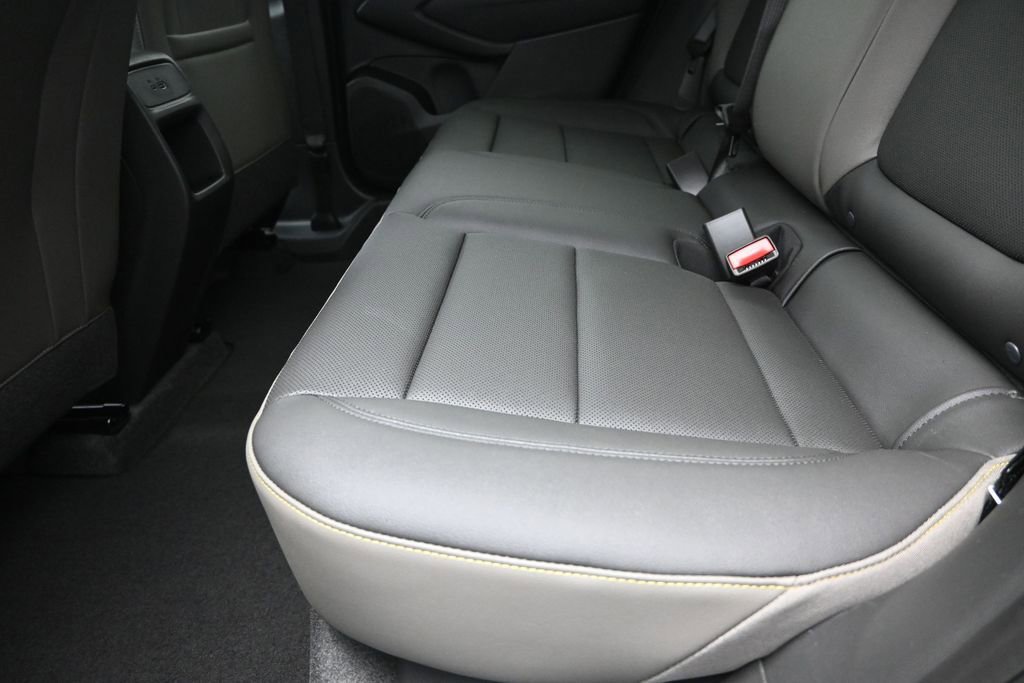 New 2026 Chevrolet Trax ACTIV w/ Driver Confidence Package FWD image 16