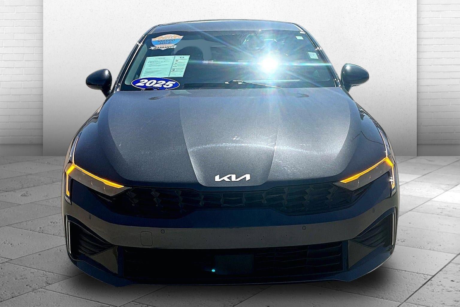 Used 2025 Kia K5 LXS FWD image 2