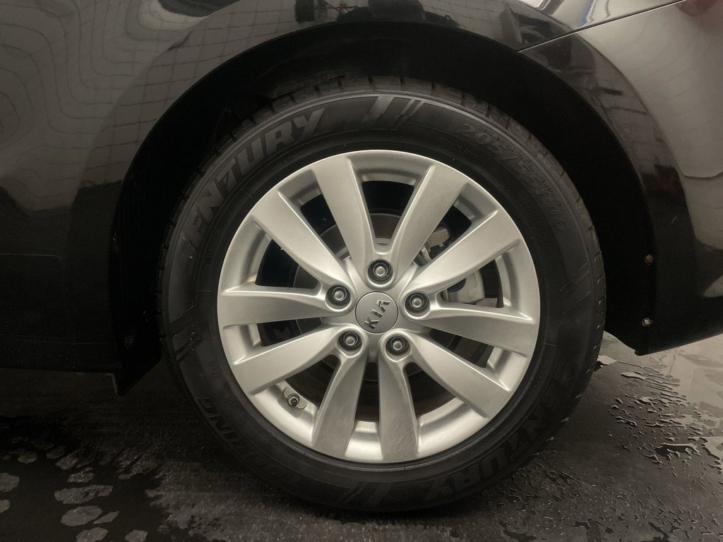 Used 2016 Kia Forte Koup EX image 24