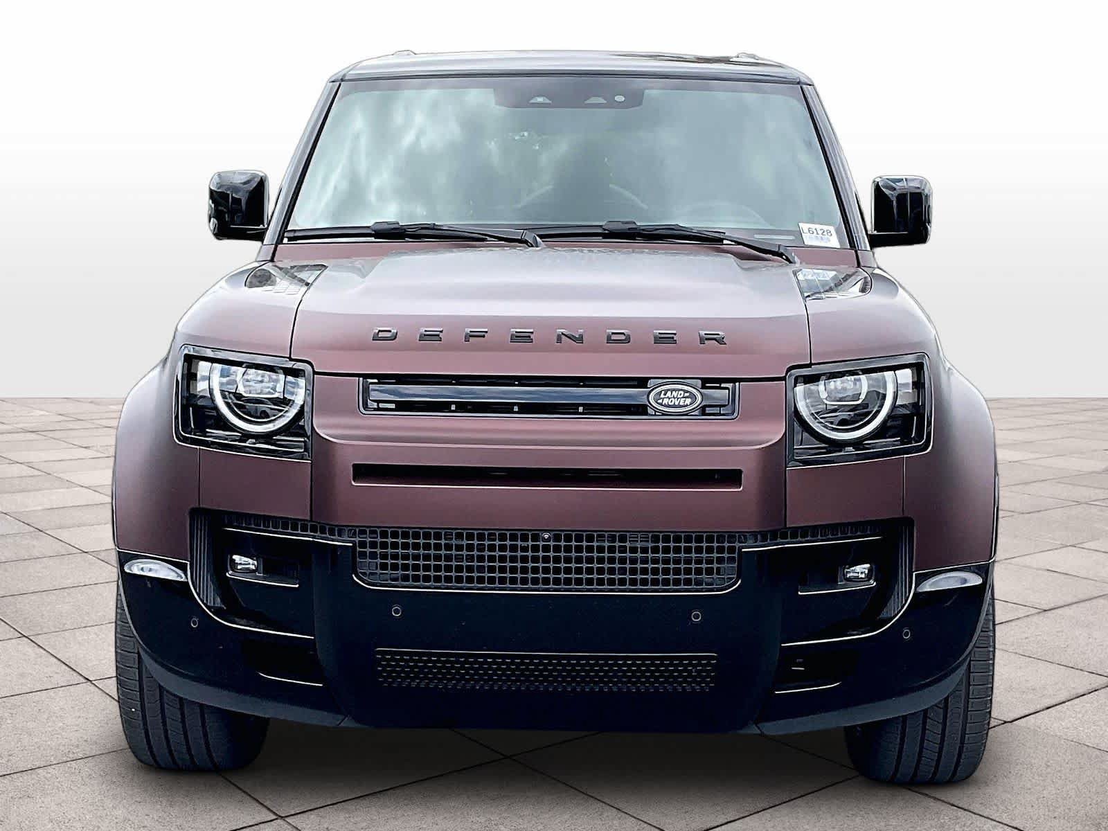 New 2026 Land Rover Defender 130 X-Dynamic SE AWD/4WD image 5