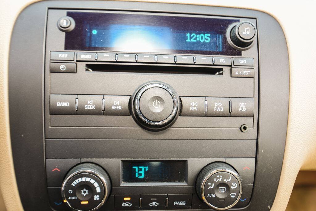 Used 2006 Buick Lucerne CXL w/ Luxury Package FWD image 20