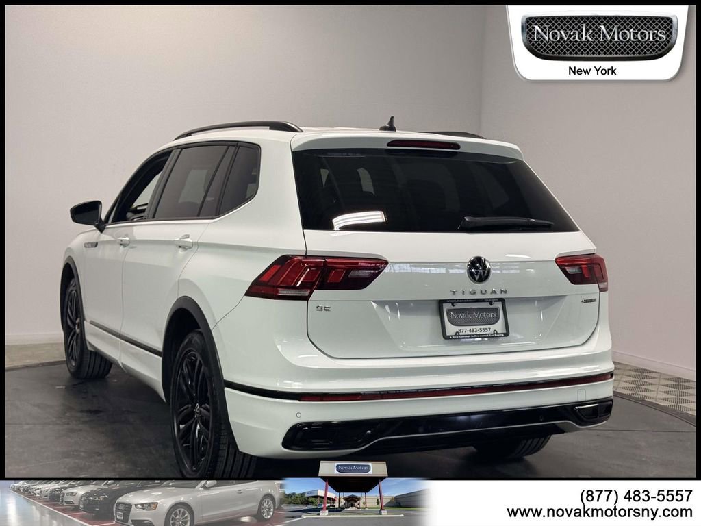 Used 2022 Volkswagen Tiguan SE R-Line AWD/4WD image 5