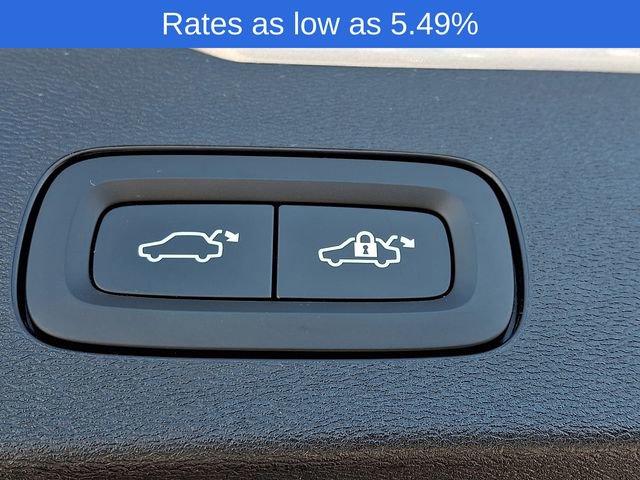 Certified 2025 Volvo V60 B5 Cross Country Plus image 32