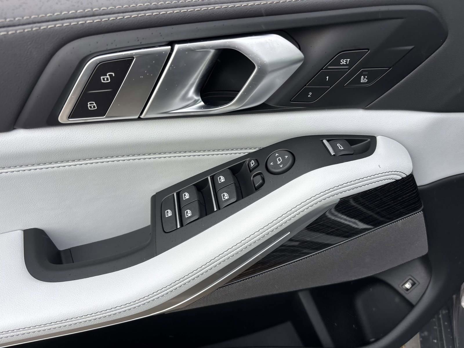 New 2026 BMW X5 xDrive50e AWD/4WD image 13
